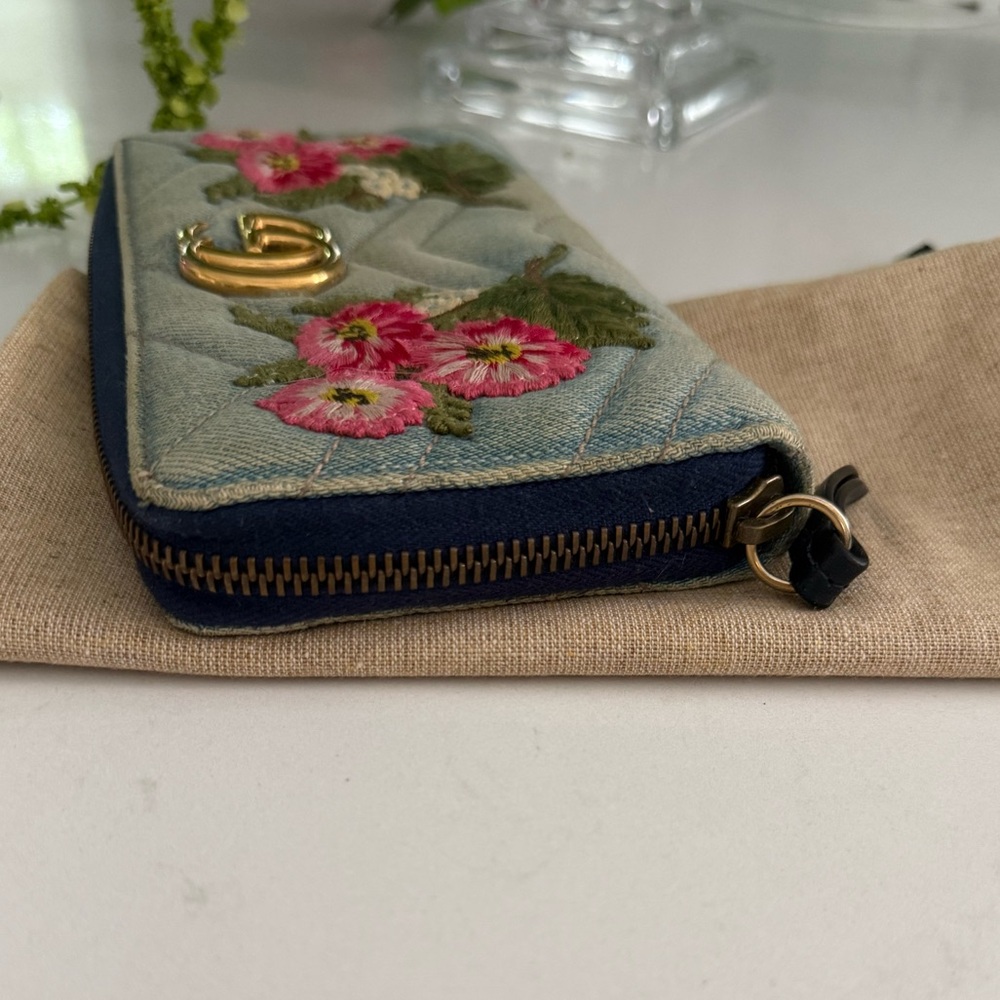 Gucci GG Marmont Floral Embroidered Matelasse Denim Zip Around Wallet - Picture 3 of 13
